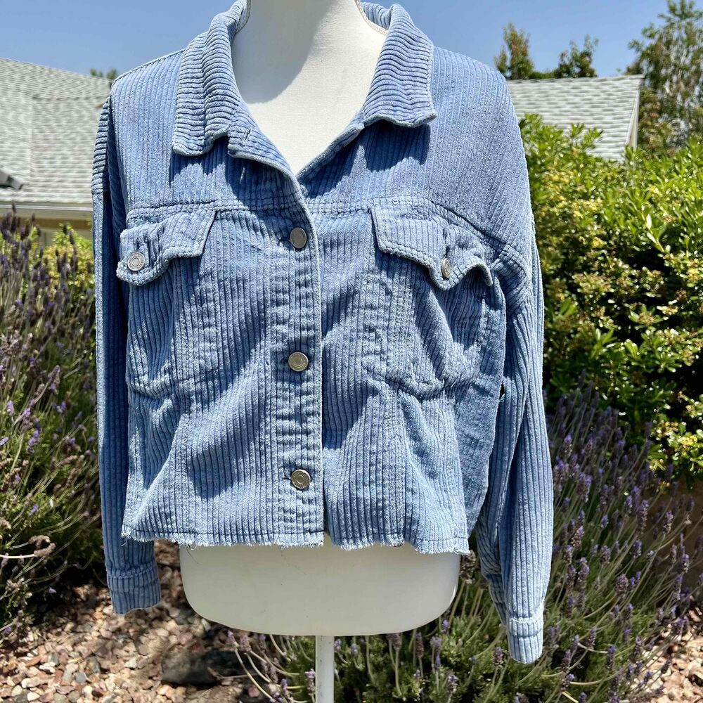 Missguided Corduroy Cropped Shacket Light Wash Blue Jacket Size 8 fits S and M
